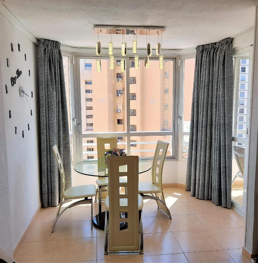 Glamour Alhambra Rincon De Loix Benidorm--free Parking, Wi-fi, Pool, New Air Conditioning Appartement *